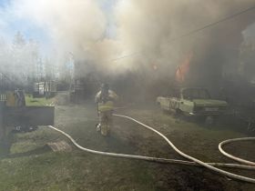 В якутском селе Сунтар произошел крупный пожар. Один человек пострадал