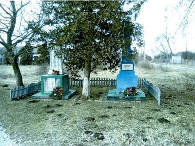 Братская могила организаторов первых колхозов в районе, погибших в годы гражданской войны