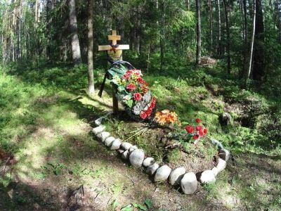 Братское захоронение советских воинов, погибших в 1941-1944 гг.