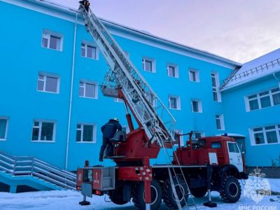 Спасение и эвакуация: как прошли учения пожарных в школе № 24 Якутска