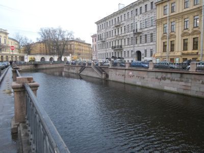 Набережные Екатерининского канала со съездами и спусками