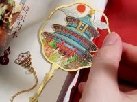 Закладка-веер для книг с подвеской "Храм Неба" (металл)