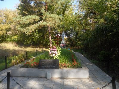 Братская могила воинов, погибших в 1943 г.