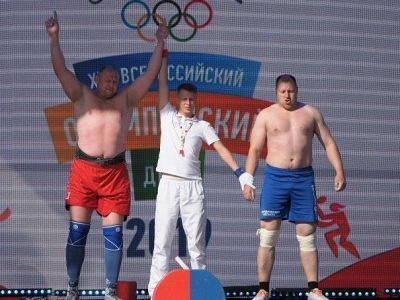В Лужниках состоялся чемпионат России по мас-рестлингу в абсолютной весовой категории