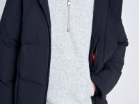 Пуховое пальто с капюшоном и воротником-стойкой