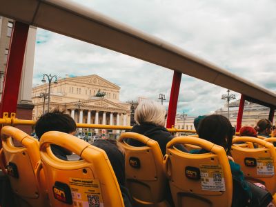 Экскурсия на двухэтажном автобусе City Sightseeing по Москве (Болотная площадь)