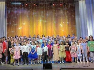 Флешмоб по массовому исполнению песен о маме стартовал в Якутии