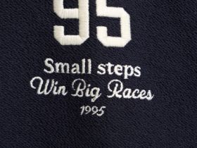 Свитшот с вышивкой, Синий