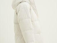 Стеганый пуховик с капюшоном