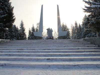 Мемориальный комплекс воинам - односельчанам, погибшим в годы Великой Отечественной войны (1941-1945 гг.)