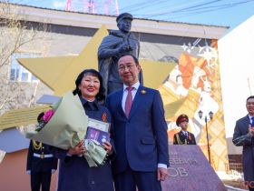 Ирина Гоголева получила премию главы Якутии имени Николая Кондакова