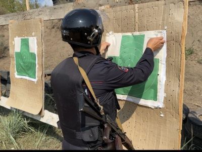 Транспортные полицейские Якутии провели учебно-тренировочные стрельбы