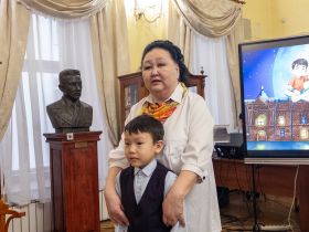В Якутске представили детскую книгу «Кулгаахчай»