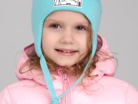 Шапка трикотажная для девочек