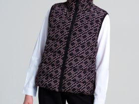 Жилет текстильный с полиуретановым покрытием для девочек