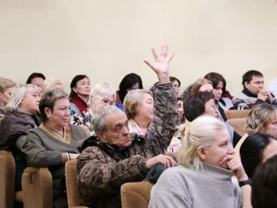 Республиканские власти рабочую неделю завершат в Мирном