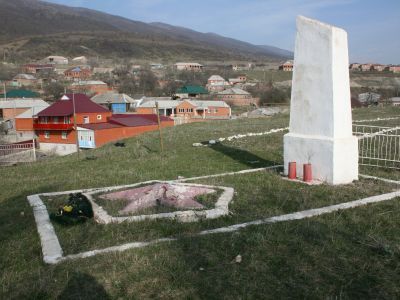 Обелиск на братском кладбище воинов Советской Армии, погибших в период Великой Отечественной войны