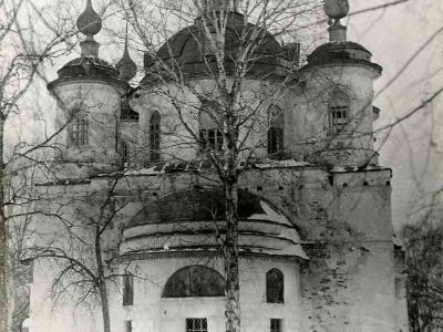 Воскресенская церковь