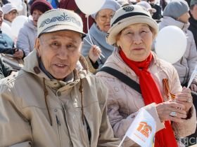 Фоторепортаж: трудовые династии и заслуженных работников Якутии чествовали 1 мая