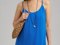 Свободное платье миди на бретелях