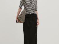 Блузка с округлым вырезом в полоску