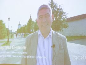 В Якутске чествовали руководителя Национального художественного музея Владу Тимофееву