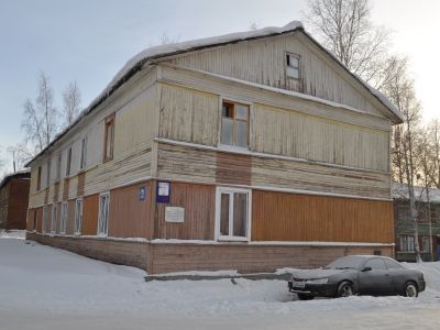 Первый дом г. Стрежевого, (1966)