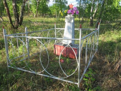 Братская могила 2-х красногвардейцев из отряда Каландарашвили, расстрелянных белогвардейцами в июле 1918 г.