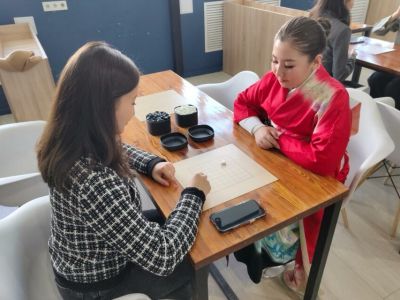 Якутские студенты знакомятся с игрой го при поддержке АЭБ