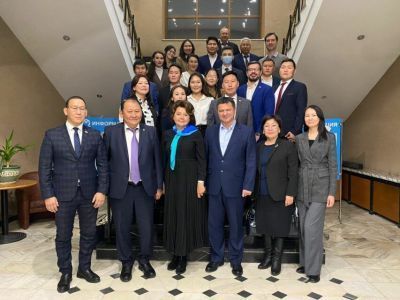 Реализацию проектов обсудили на заседании молодёжного правительства Якутии