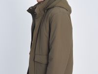 Куртка прямого силуэта с воротником-стойкой