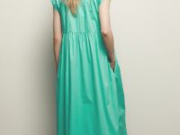 Платье из хлопка с отложным воротником