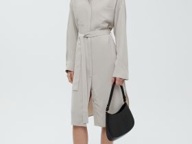 Платье сафари с нагрудными карманами и поясом