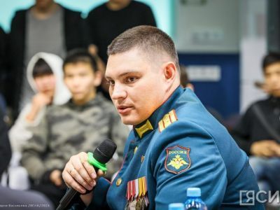 Герой России Николай Соболев встретился со студентами Якутии