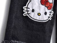 Джинсы для маленькой девочки