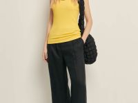 Майка с контрастной отделкой