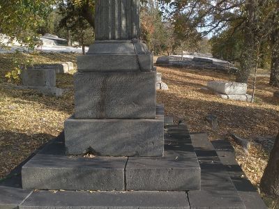 Могила генерал-майора   Н.Д.Тимофеева