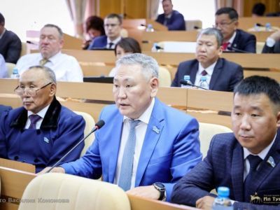 Сахамин Афанасьев: «Ил Тумэн — законодательная поддержка решений президента России и главы Якутии»