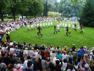 Более двух с половиной тысяч человек посетили якутский праздник Ысыах в Санкт-Петербурге