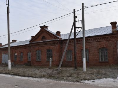 Здание мастерских древтехникума