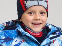 Комплект вязаный для мальчика: шапка, снуд