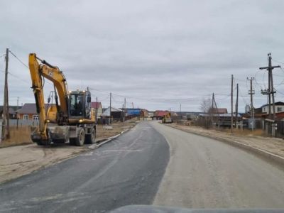 Евгений Григорьев рассказал, когда завершатся работы по асфальтированию в Якутске