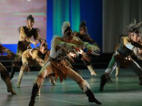 В Якутске ко Дню родного языка и письменности наградили выдающихся деятелей