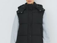 Жилет с капюшоном, Черный