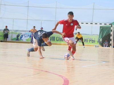 Усть-Алдан и Якутск сыграют в мини-футбольном финале Спортивных игр народов Якутии