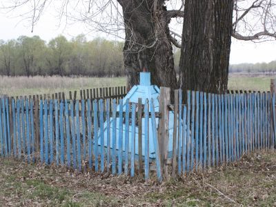 Братская могила партизан и жертв белого террора