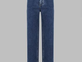 Свободные джинсы с высокой посадкой