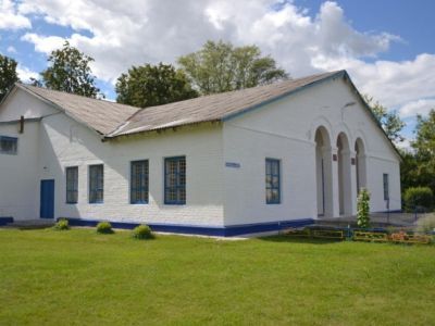 Троекуровская сельская библиотека