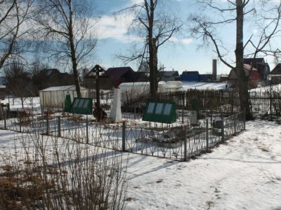 Воинское кладбище, где похоронено 160 воинов Советской Армии, погибших в период Великой Отечественной войны 1941-1945 гг.