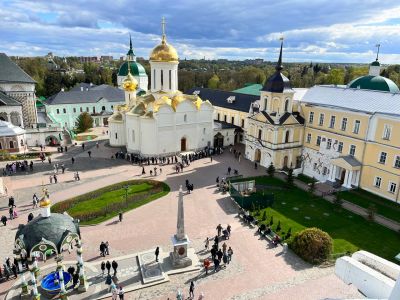 Билеты на Обзорная экскурсия по Свято-Троицкой Сергиевой Лавре (Памятник Сергию Радонежскому) / Экскурсия | Афиша | ИнфоТаймс